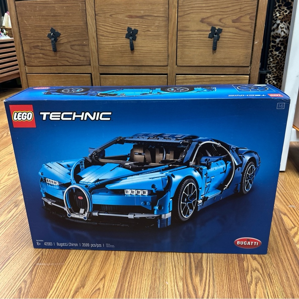 Lego Technic Bugatti Chiron 42083 BOX and Manual ONLY